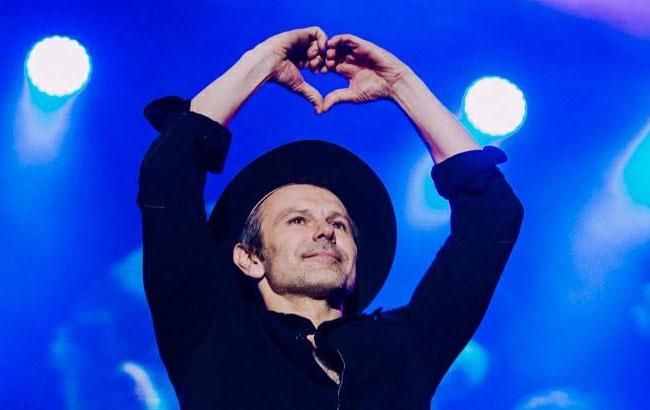 Вакарчук трогательно поздравил украинцев с Днем влюбленных Вакарчук трогательно поздравил украинцев с Днем влюбленных