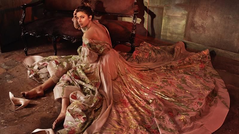 Спокуслива Пріянка Чопра знялась у модному фотосеті для глянцю: фото Спокуслива Пріянка Чопра знялась у модному фотосеті для глянцю: фото