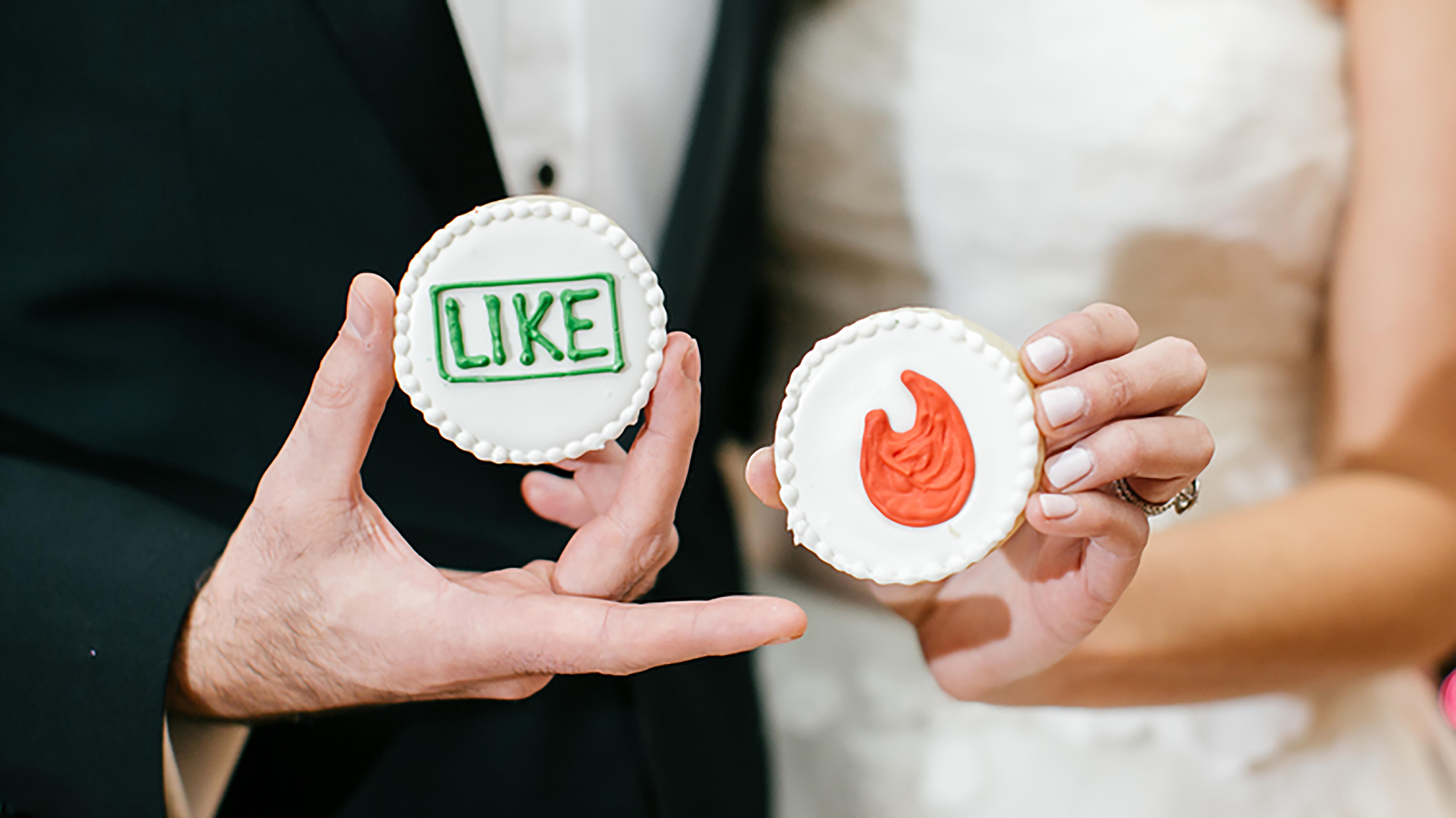 Tinder хочет запретить мужчинам первыми писать сообщения Tinder хочет запретить мужчинам первыми писать сообщения