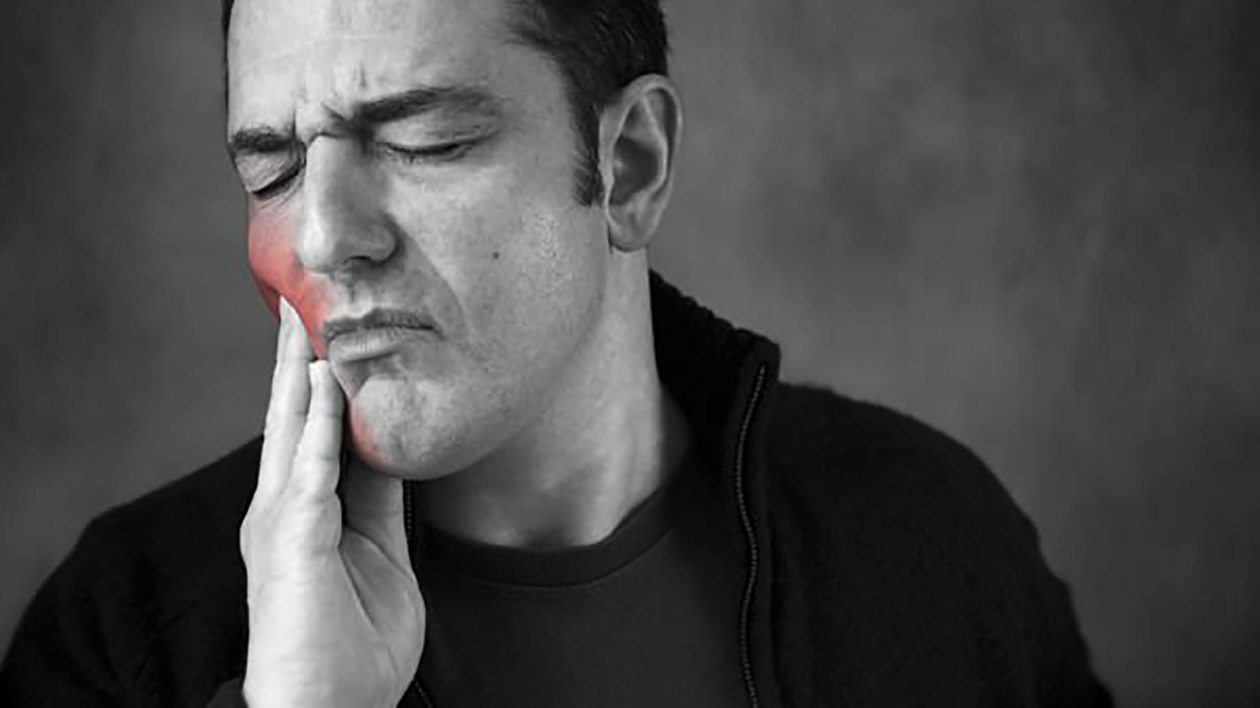 Что делать, когда болит зуб: простые методы