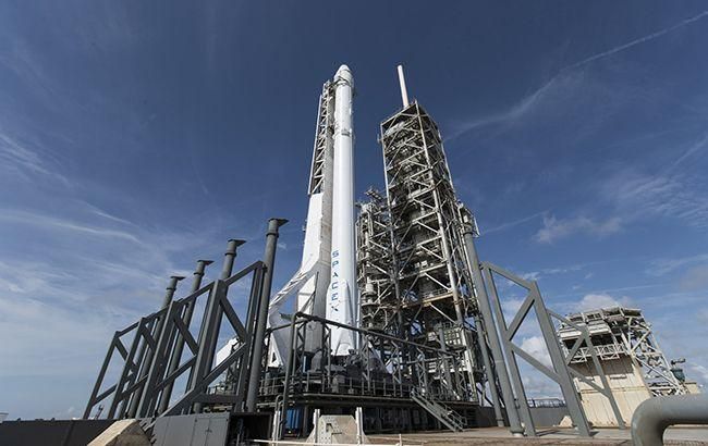 SpaceX запустила ракету з першими супутниками для покриття планети інтернетом
