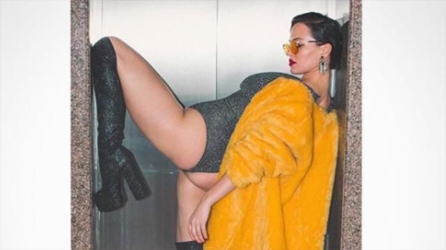 Даша Астаф'єва показала сексуальну фігуру у мереживній білизні: фото Даша Астаф'єва показала сексуальну фігуру у мереживній білизні: фото