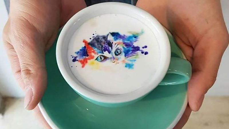 У Кореї бариста створює унікальні малюнки на каві: дивовижні фото