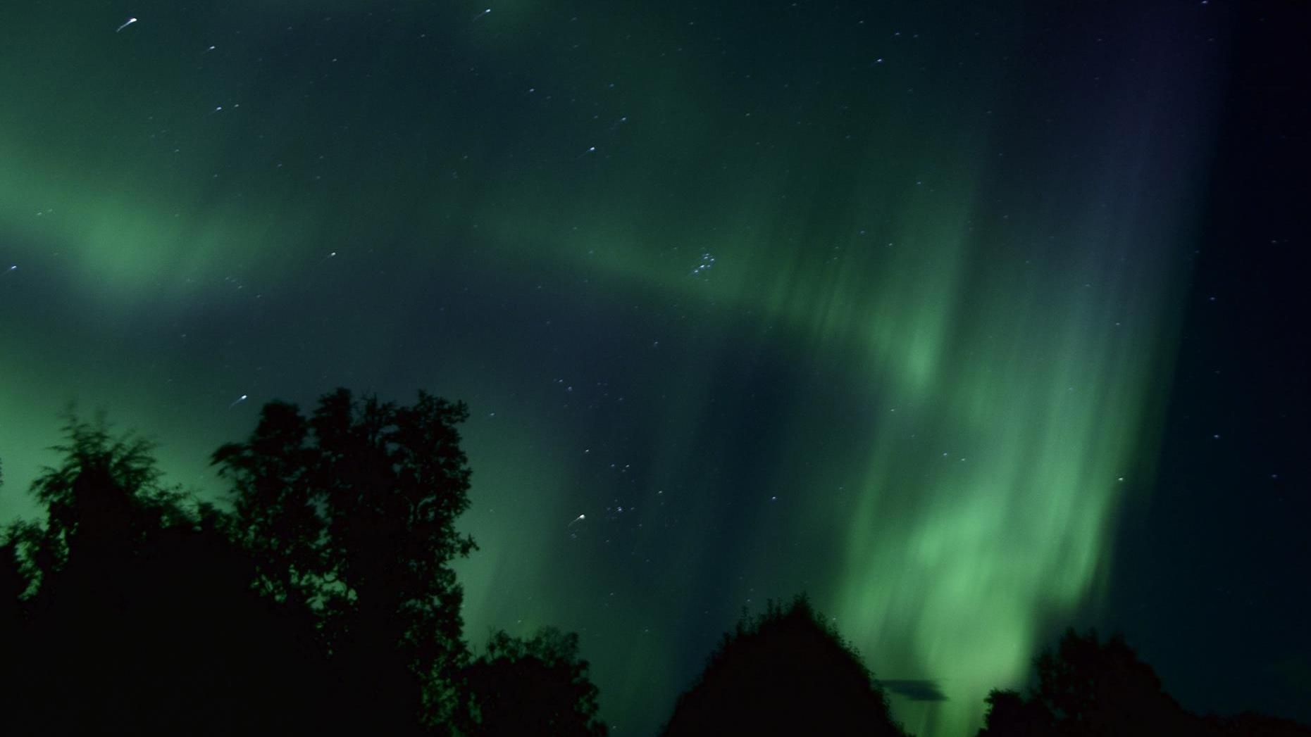 Яскраве північне сяйво у Норвегії зняли на відео: неймовірна зйомка Яскраве північне сяйво у Норвегії зняли на відео: неймовірна зйомка