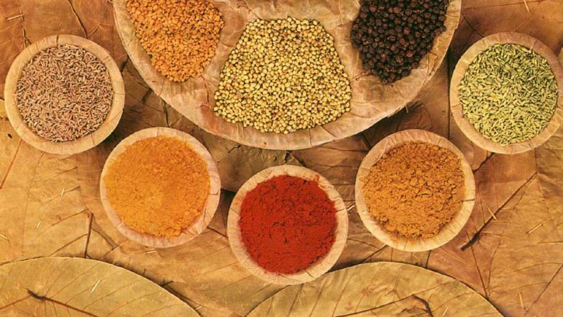 9 специй, которые помогут похудеть