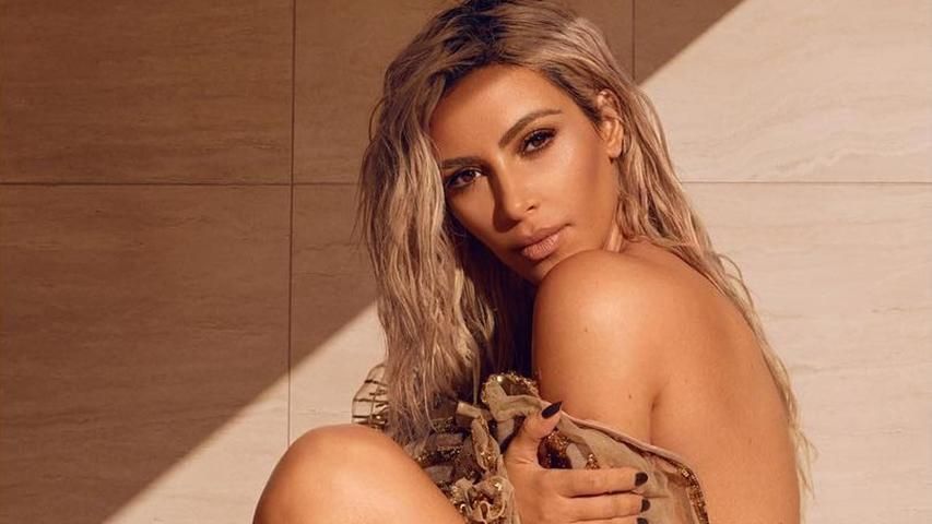 Сексуальна Кім Кардашян знялась для Vogue India: чарівні фото Сексуальна Кім Кардашян знялась для Vogue India: чарівні фото