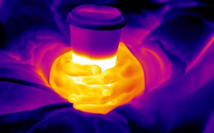 Сліди тепла: фотограф робить незвичні фото безпритульних Сліди тепла: фотограф робить незвичні фото безпритульних