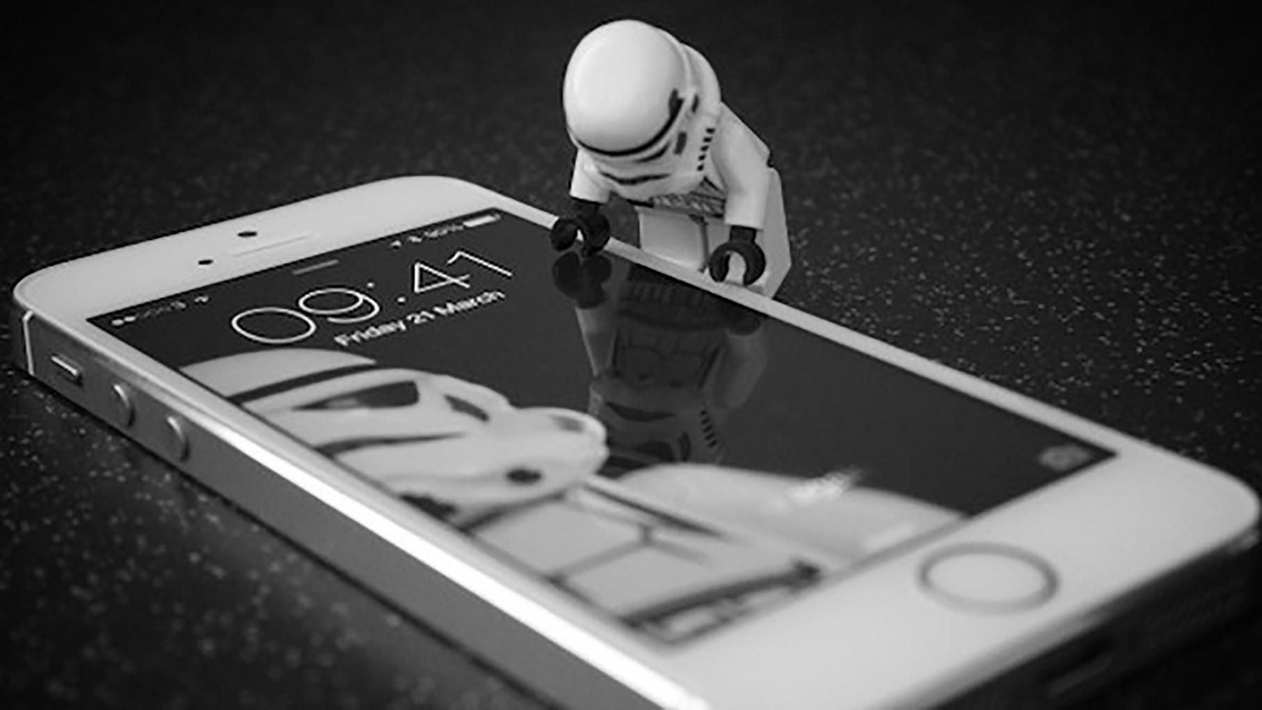 Хакери заявили, що можуть зламати будь-який iPhone Хакери заявили, що можуть зламати будь-який iPhone