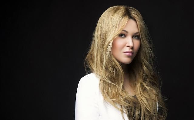 Український футболіст закрутив роман з російською співачкою з бази "Миротворця" Український футболіст закрутив роман з російською співачкою з бази "Миротворця"