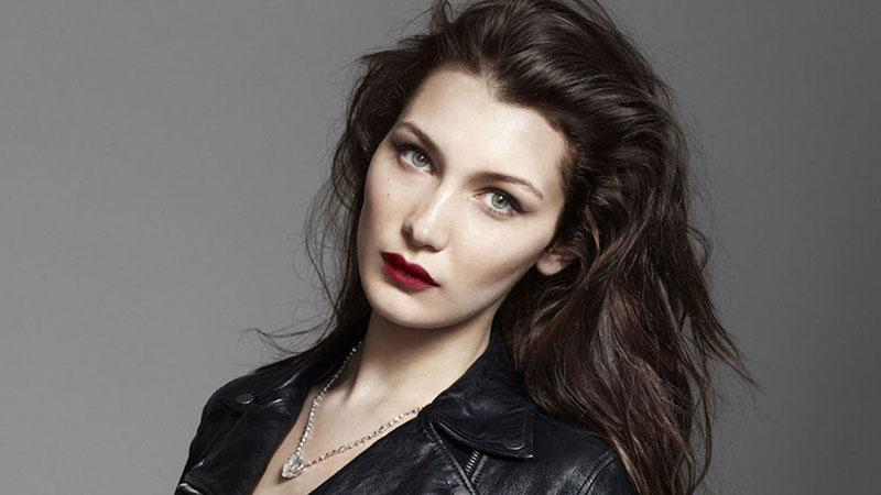 Известная модель Белла Хадид поразила стильным образом: фото