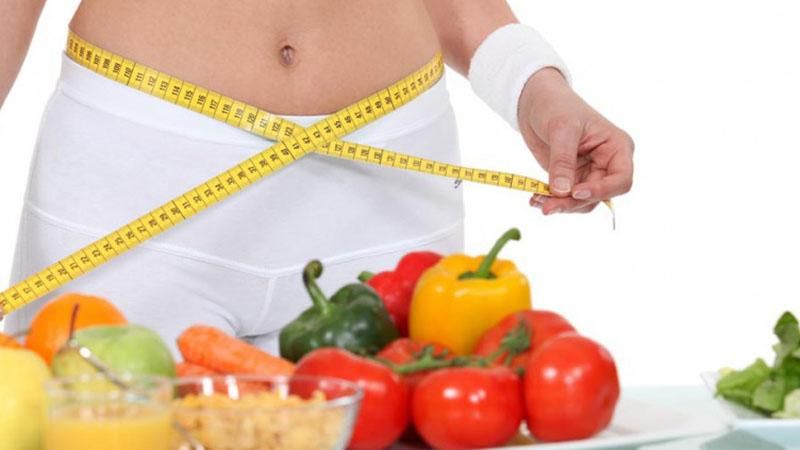 10 кілограмів за місяць:  які продукти варто виключити з раціону, щоб швидко схуднути