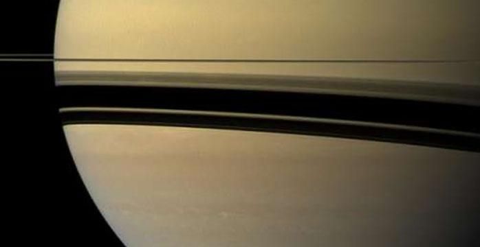 NASA показало гігантський шторм на Сатурні: неймовірне фото NASA показало гігантський шторм на Сатурні: неймовірне фото