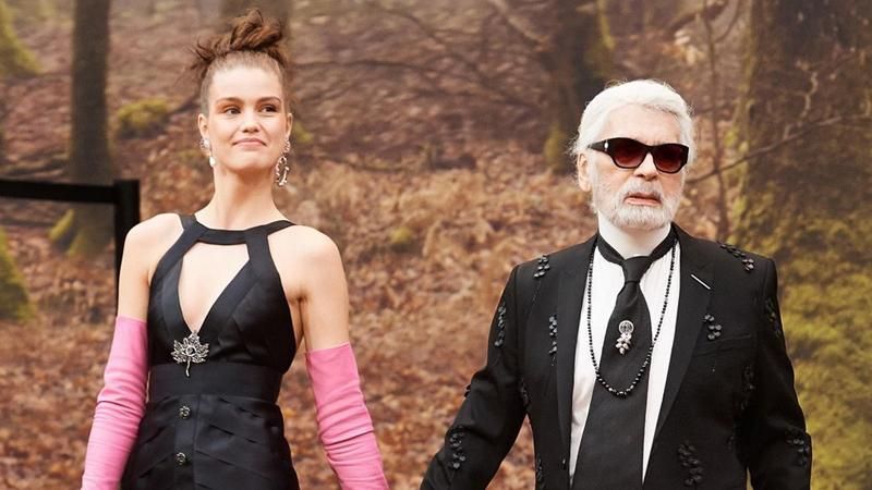 Улюблені моделі Карла Лагерфельда, які дарували йому натхнення Улюблені моделі Карла Лагерфельда, які дарували йому натхнення