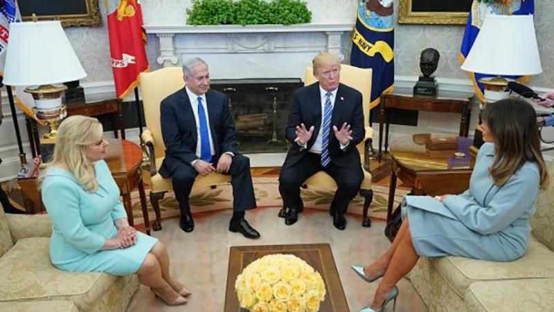Мелания Трамп и жена израильского политика появились в платьях одного цвета: фото