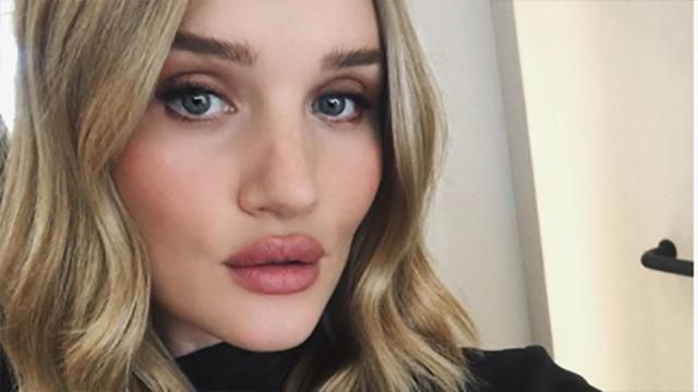 Модель Розі Хантінгтон-Уайтлі показала оголене фото, яке зробила під час вагітності Модель Розі Хантінгтон-Уайтлі показала оголене фото, яке зробила під час вагітності