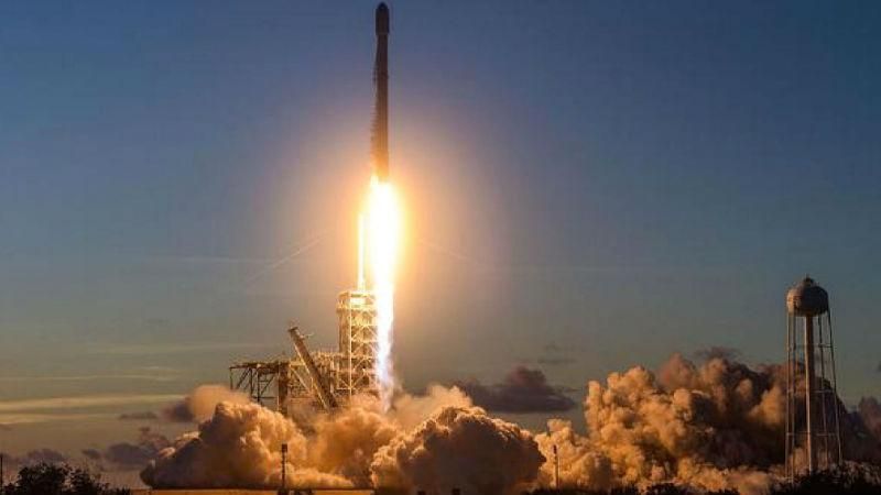 Вчені розповіли про небезпеку проекту SpaceX Вчені розповіли про небезпеку проекту SpaceX