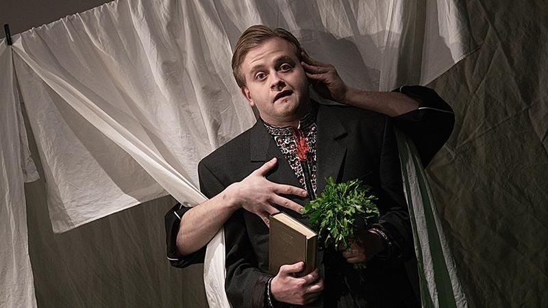 У Києві презентували виставу "Схід-Захід" за п'єсами підлітків: фото У Києві презентували виставу "Схід-Захід" за п'єсами підлітків: фото