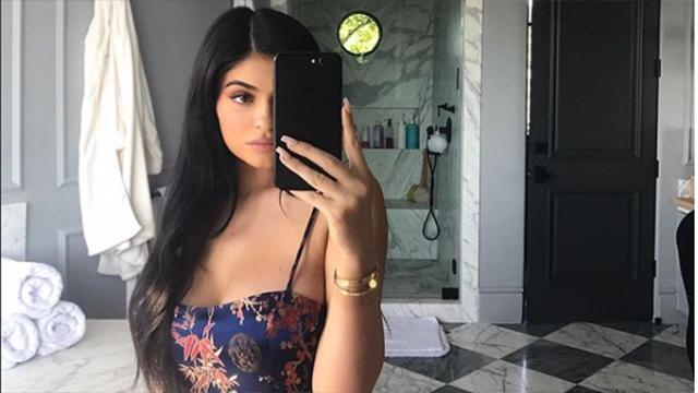 Кайли Дженнер похвасталась коллекцией сумок на миллион долларов: фото