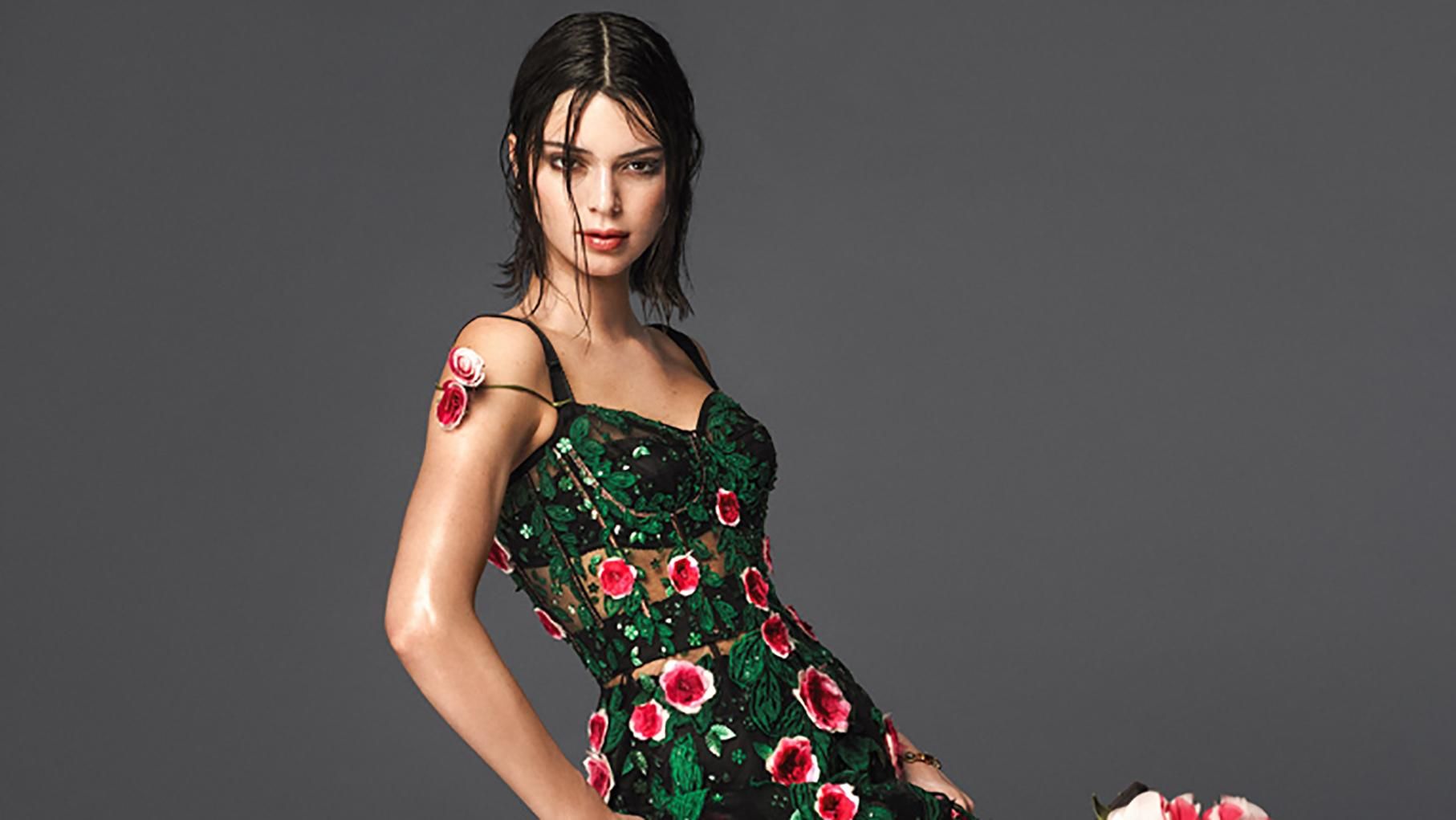 Кендалл Дженнер пояснила, чому її часто називають лесбійкою Кендалл Дженнер пояснила, чому її часто називають лесбійкою