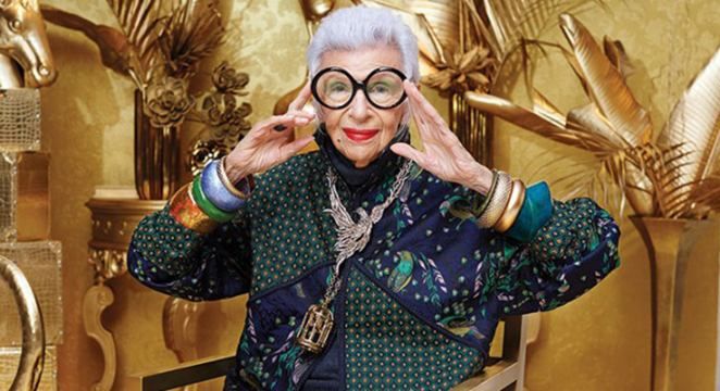 96-летнюю куклу Барби выпустили в продажу 96-летнюю куклу Барби выпустили в продажу