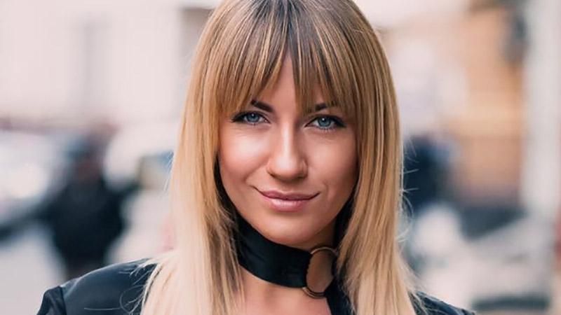 Українська ведуча Леся Нікітюк провела радіоефір в купальнику: гарячі фото Українська ведуча Леся Нікітюк провела радіоефір в купальнику: гарячі фото