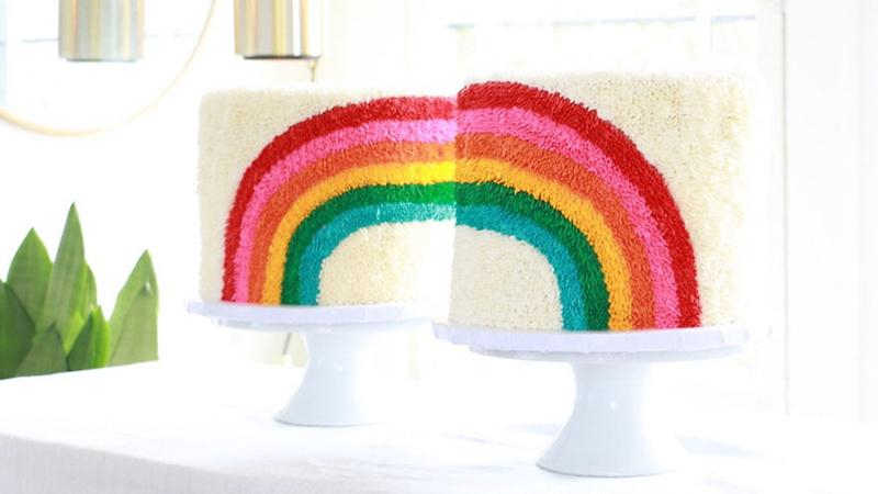 Девушка создает фантастические "пушистые" торты: красочные фото