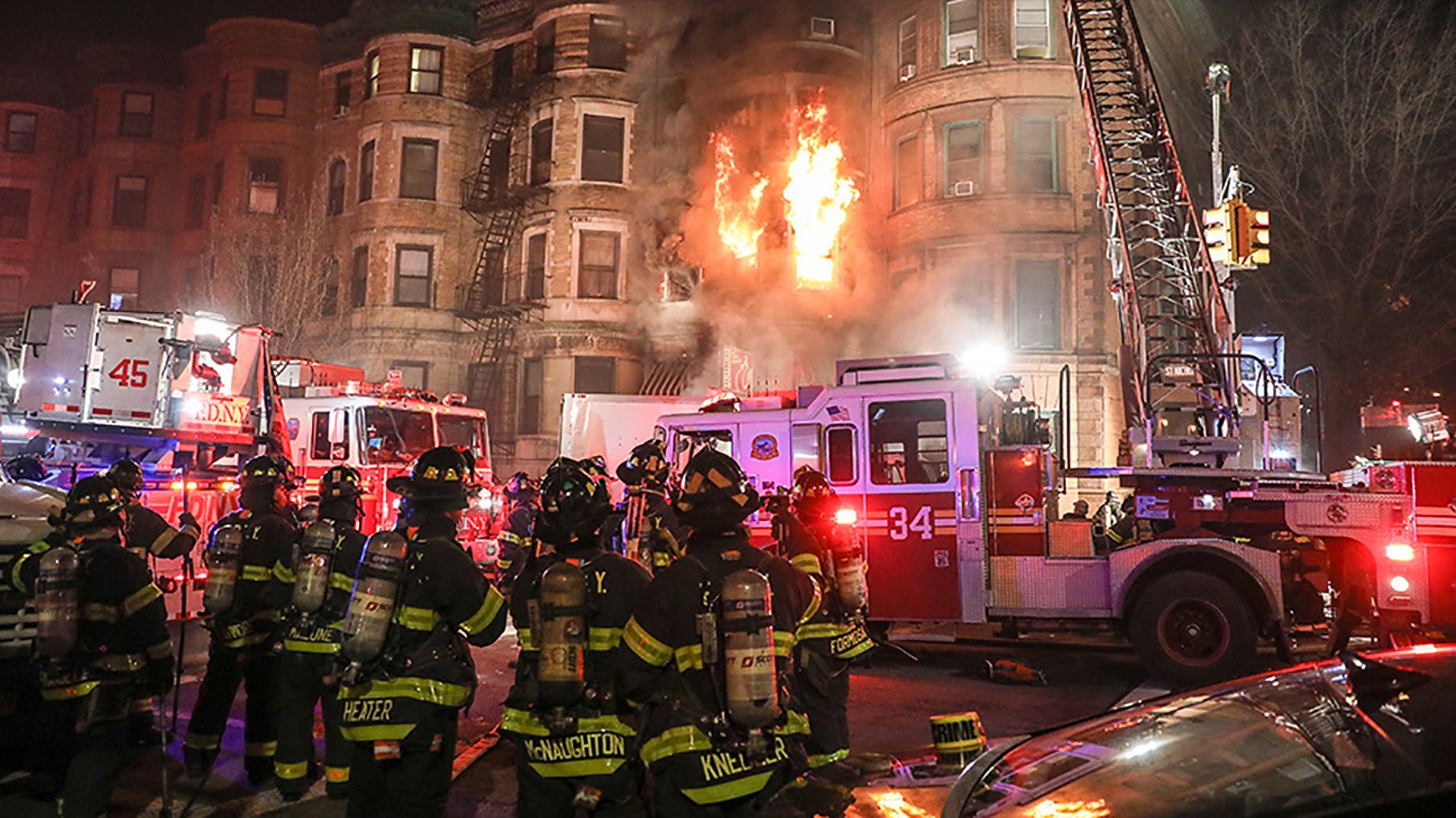 В суд тянут фильм, во время съемок которого погиб пожарный В суд тянут фильм, во время съемок которого погиб пожарный