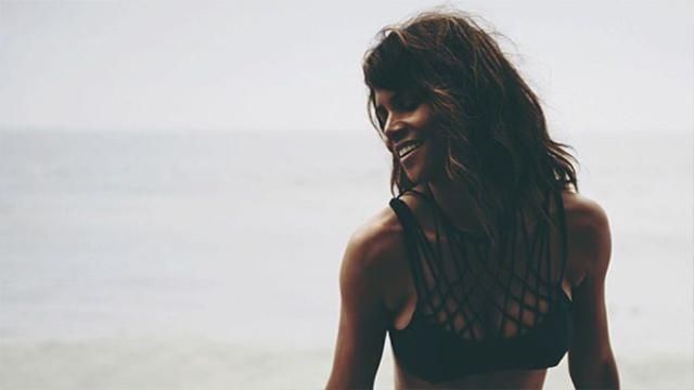 Как Холли Берри поддерживает себя в форме: подробности фитнес-программы звезды Как Холли Берри поддерживает себя в форме: подробности фитнес-программы звезды