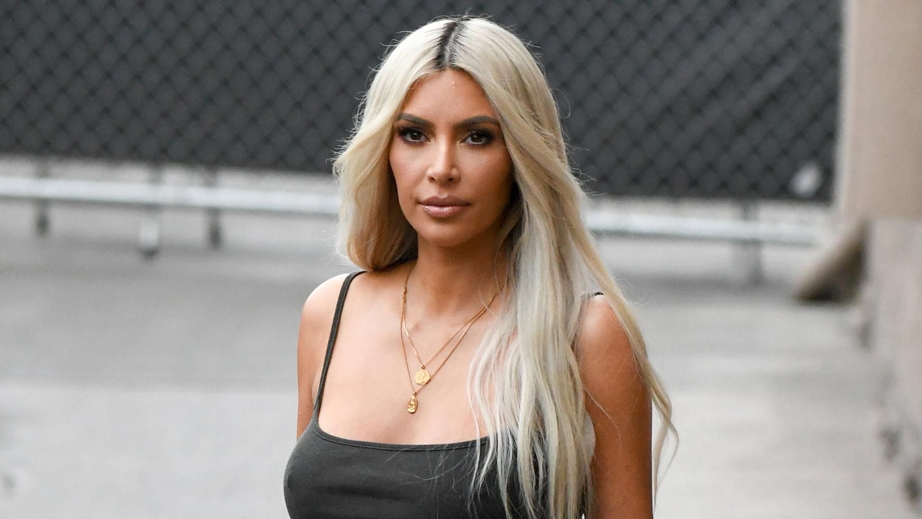 Кардашян показала, какой была ее фигура в подростковом возрасте: фото Кардашян показала, какой была ее фигура в подростковом возрасте: фото