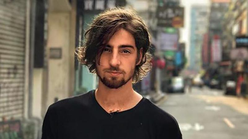 Поклонники ведущего Владимира Дантеса не узнали его на архивном фото