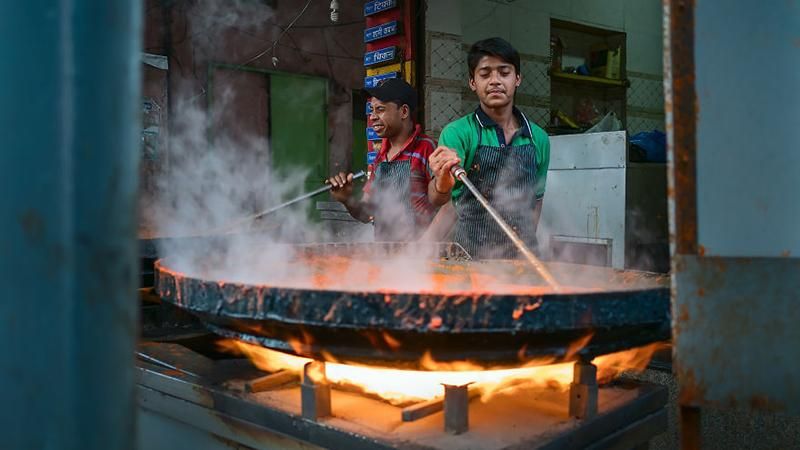 Фотограф показала неймовірні знімки Індії, зроблені з таксі Фотограф показала неймовірні знімки Індії, зроблені з таксі