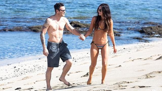 Меган Фокс показала стройную фигуру во время отдохну на Гавайях: фото Меган Фокс показала стройную фигуру во время отдохну на Гавайях: фото