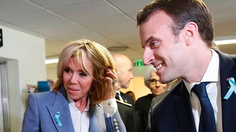 Бриджит Макрон засветила драгоценные украшения во время официального выхода: фото Бриджит Макрон засветила драгоценные украшения во время официального выхода: фото