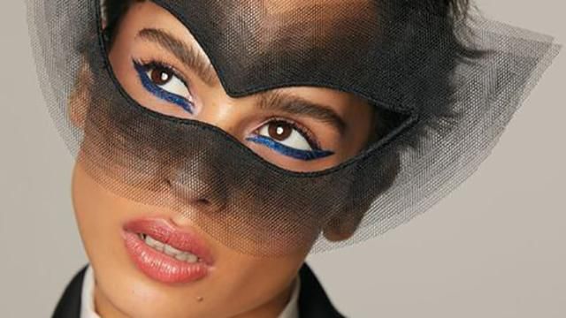 Зої Кравіц знялася у модній фотосесії і розповіла про роботу в серіалі "Велика маленька брехня" Зої Кравіц знялася у модній фотосесії і розповіла про роботу в серіалі "Велика маленька брехня"