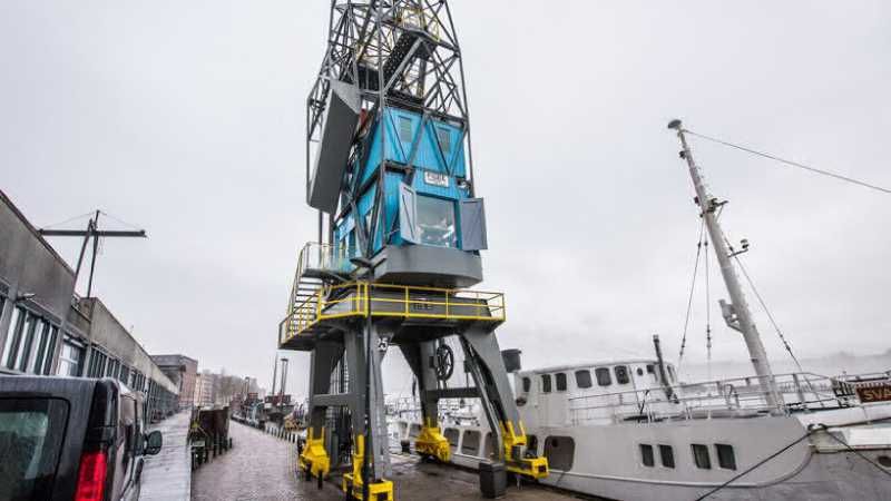 Переночувати у суднобудівному крані: незвичний готель працює у Нідерландах