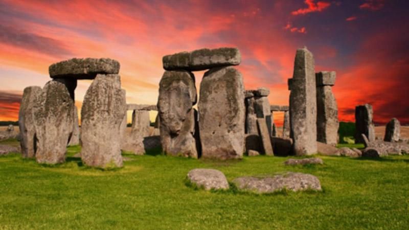 Загадкові стовпи Стоунхенджа були утворені задовго до появи людини: заява вчених Загадкові стовпи Стоунхенджа були утворені задовго до появи людини: заява вчених