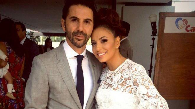 Беременная Ева Лонгория трогательно поздравила мужа с 50-летием