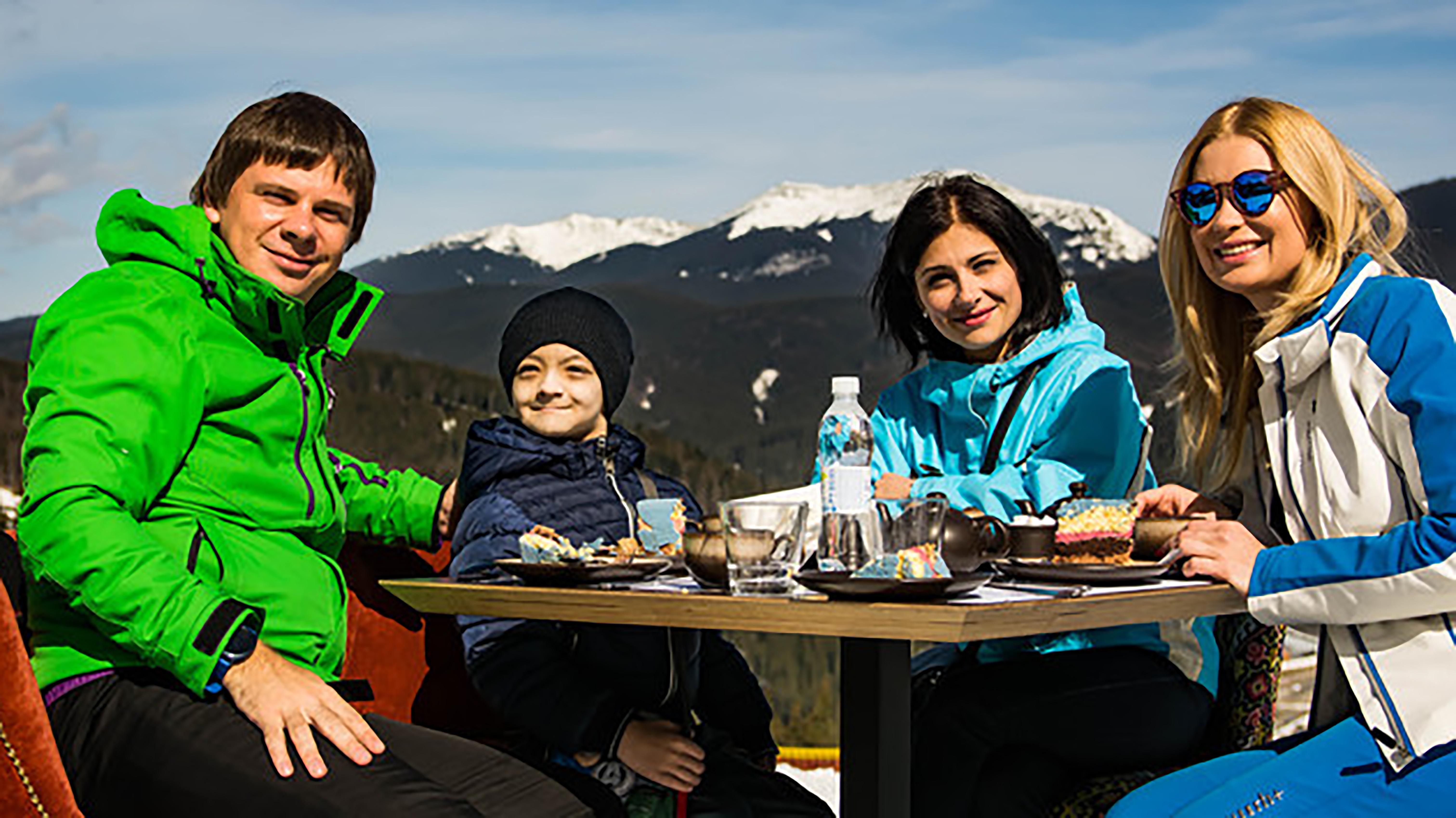 Дмитрий Комаров осуществил мечту тяжелобольного мальчика Дмитрий Комаров осуществил мечту тяжелобольного мальчика