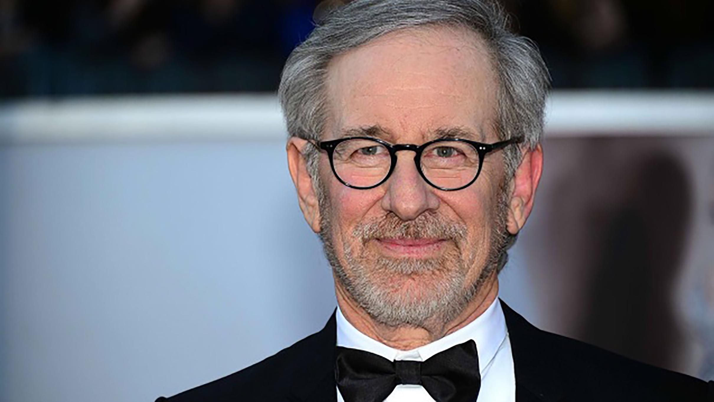 Стівен Спілберг став першим режисером, чиї фільми зібрали 10 мільярдів доларів Стівен Спілберг став першим режисером, чиї фільми зібрали 10 мільярдів доларів