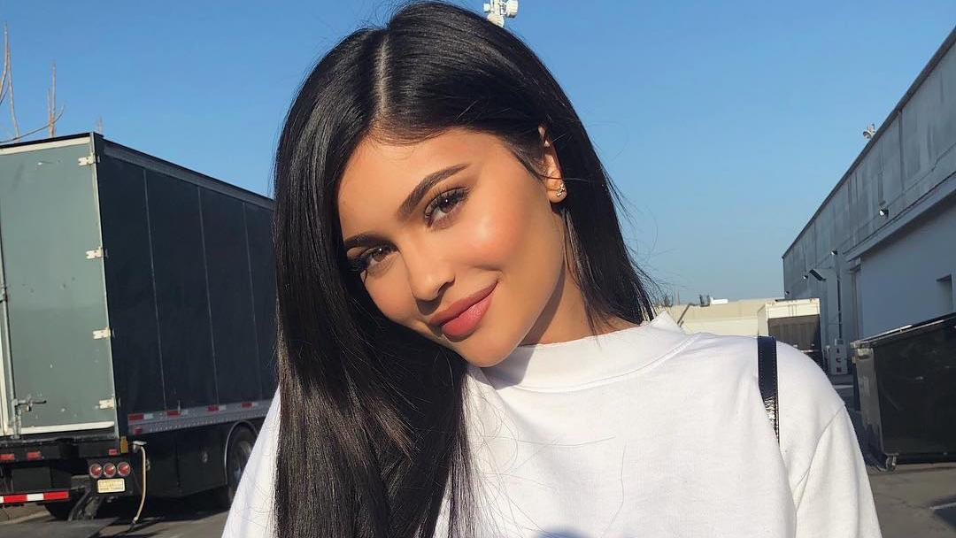 Ангельское дитя: Кайли Дженнер очаровала новыми снимками с дочкой