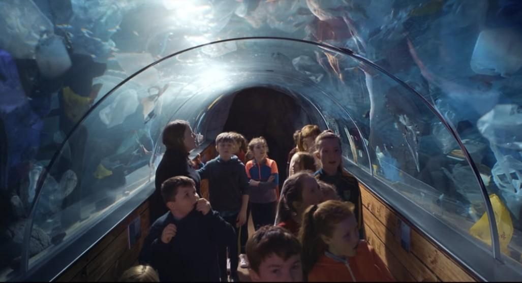 Пластик замість морських тварин: Грінпіс показав дітям шокуючий океанаріум