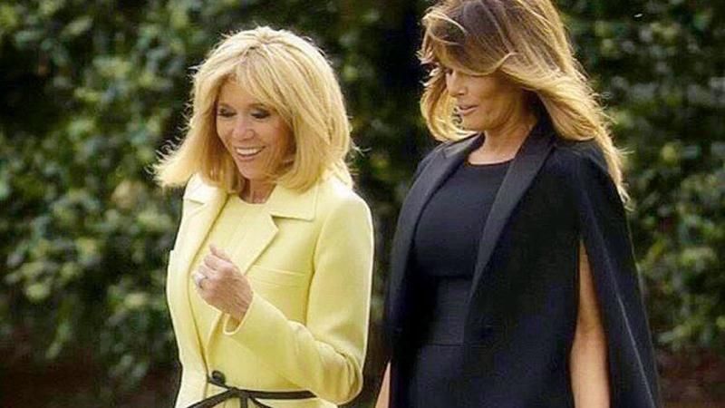 Меланія Трамп вразила стильним вбранням під час зустрічі з Бріджит Макрон: фото Меланія Трамп вразила стильним вбранням під час зустрічі з Бріджит Макрон: фото