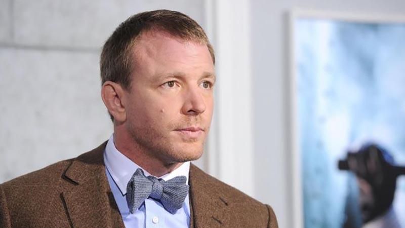 Режисер Гай Річі приїхав до України, – соцмережі Режисер Гай Річі приїхав до України, – соцмережі