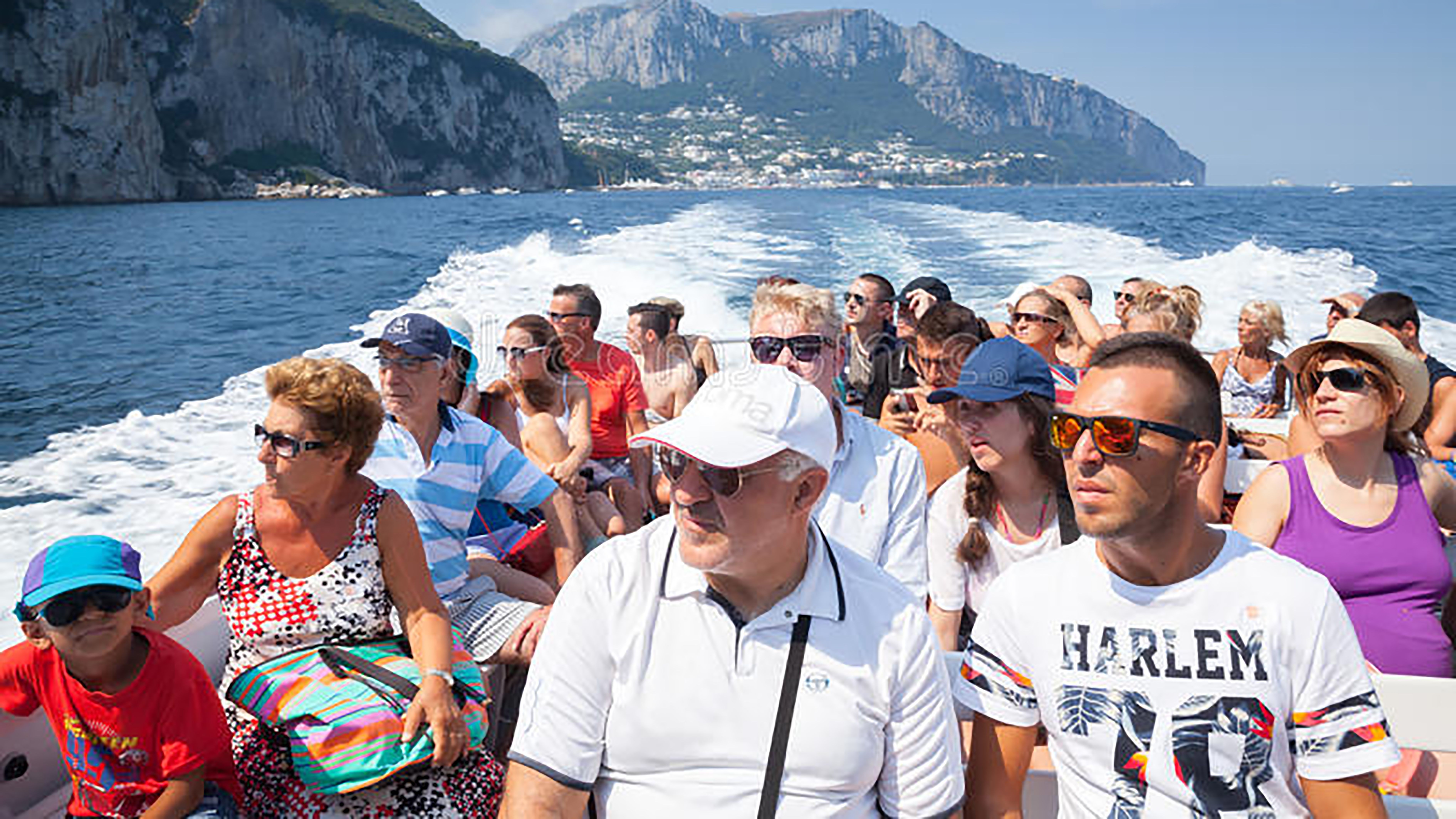 Итальянский остров Капри введет дополнительную плату для туристов