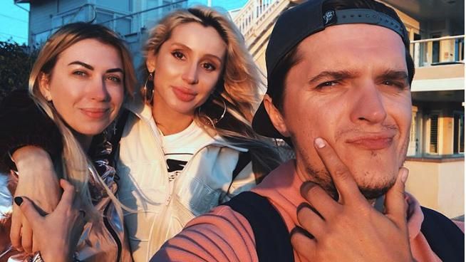 Украинский телеведущий погостил у беременной Лободы: фотофакт Украинский телеведущий погостил у беременной Лободы: фотофакт