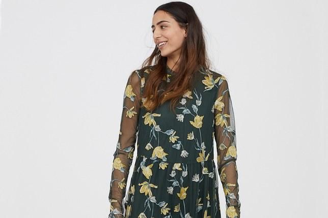 Модный бренд H&M выпустит "скромную" коллекцию одежды: фото нарядов Модный бренд H&M выпустит "скромную" коллекцию одежды: фото нарядов