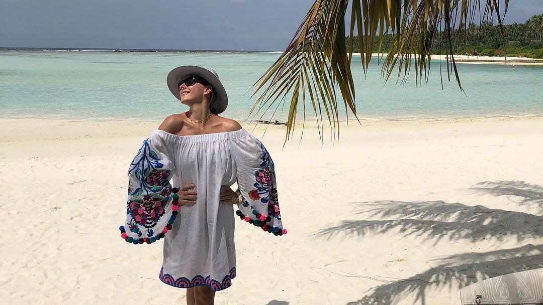 Щаслива та засмагла: Катя Осадча показала чарівні фото з відпочинку Щаслива та засмагла: Катя Осадча показала чарівні фото з відпочинку