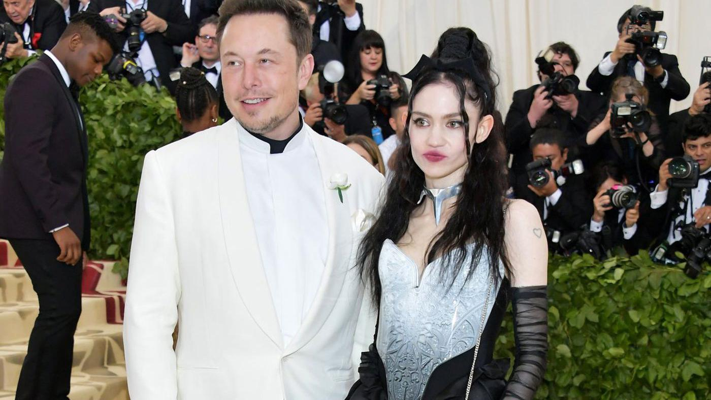 С чего начался роман Илона Маска и его новой пассии Граймс: интересные детали