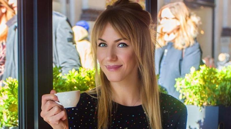 Телеведущая Леся Никитюк засветила стильное платье в Каннах: очаровательные фото