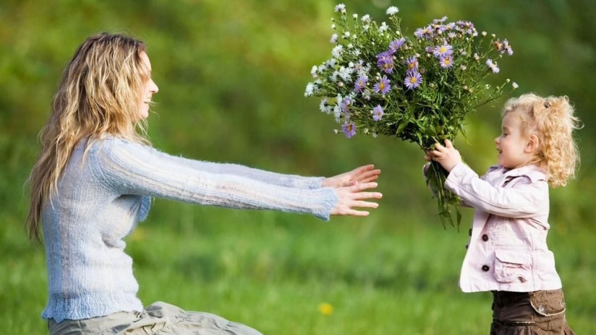 День матери 2018: Google посвятил дудл в День матери День матери 2018: Google посвятил дудл в День матери